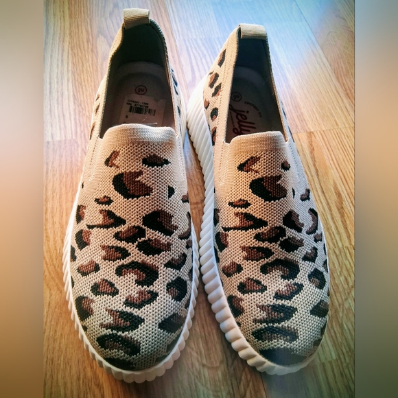 Jellypop NWT Lafies Shoes, Slip On Leopard Print, Sz 9, 10 - Picture 3 of 8